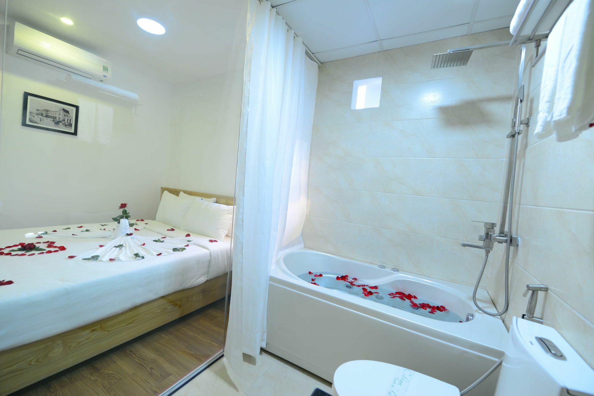Blue Hanoi Inn Luxury Hotel Extérieur photo