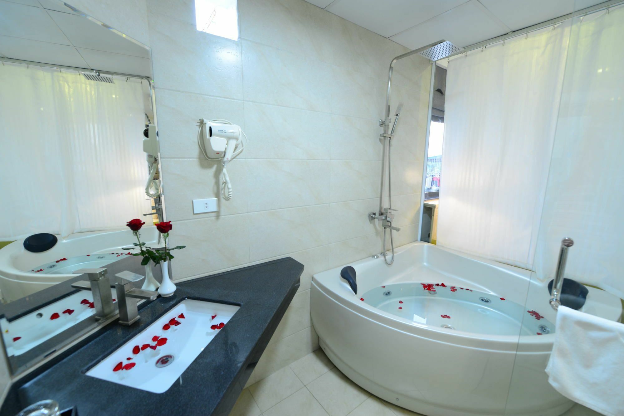 Blue Hanoi Inn Luxury Hotel Extérieur photo